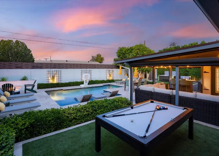 Elevated Old Town Pool Sauna Gym Holiday home